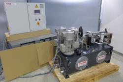 Test bench hydraulics for plain bearing tests